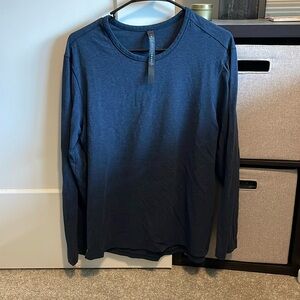 Lululemon long sleeve size large
